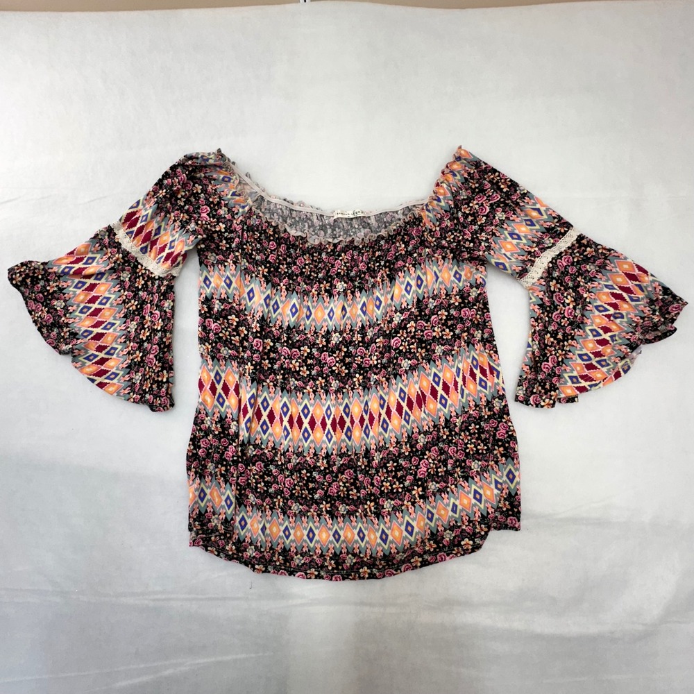 Banana Lemon Women Floral Geometric Off Shoulder Bell Sleeve Boho Top MultiColor